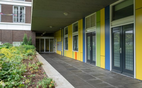 De ingang van Wolbrantskerkweg