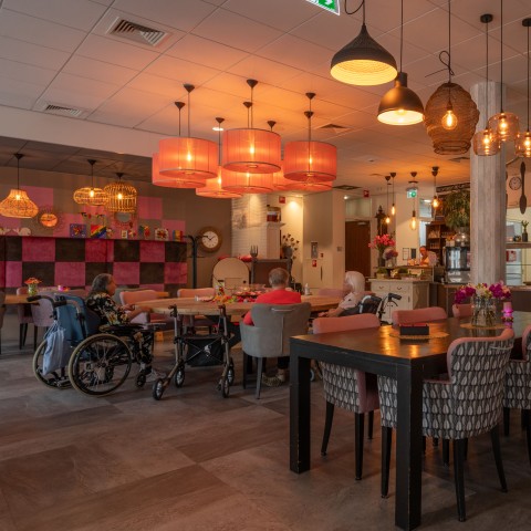 Het sfeervolle restaurant van Floriande