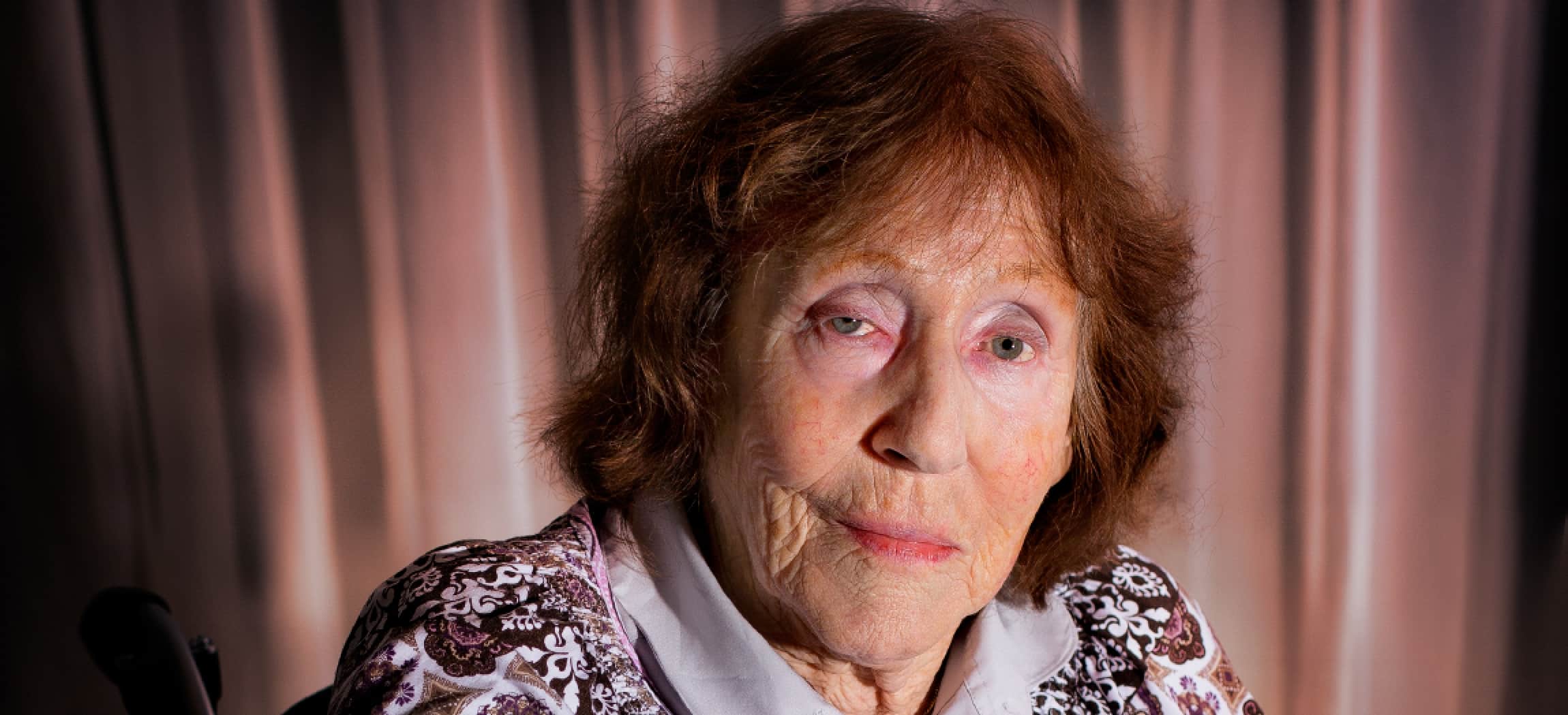 Mevrouw Weij (85) woont in verpleeghuis Rozenholm Aalsmeer - uit de serie Mensen van Amstelring