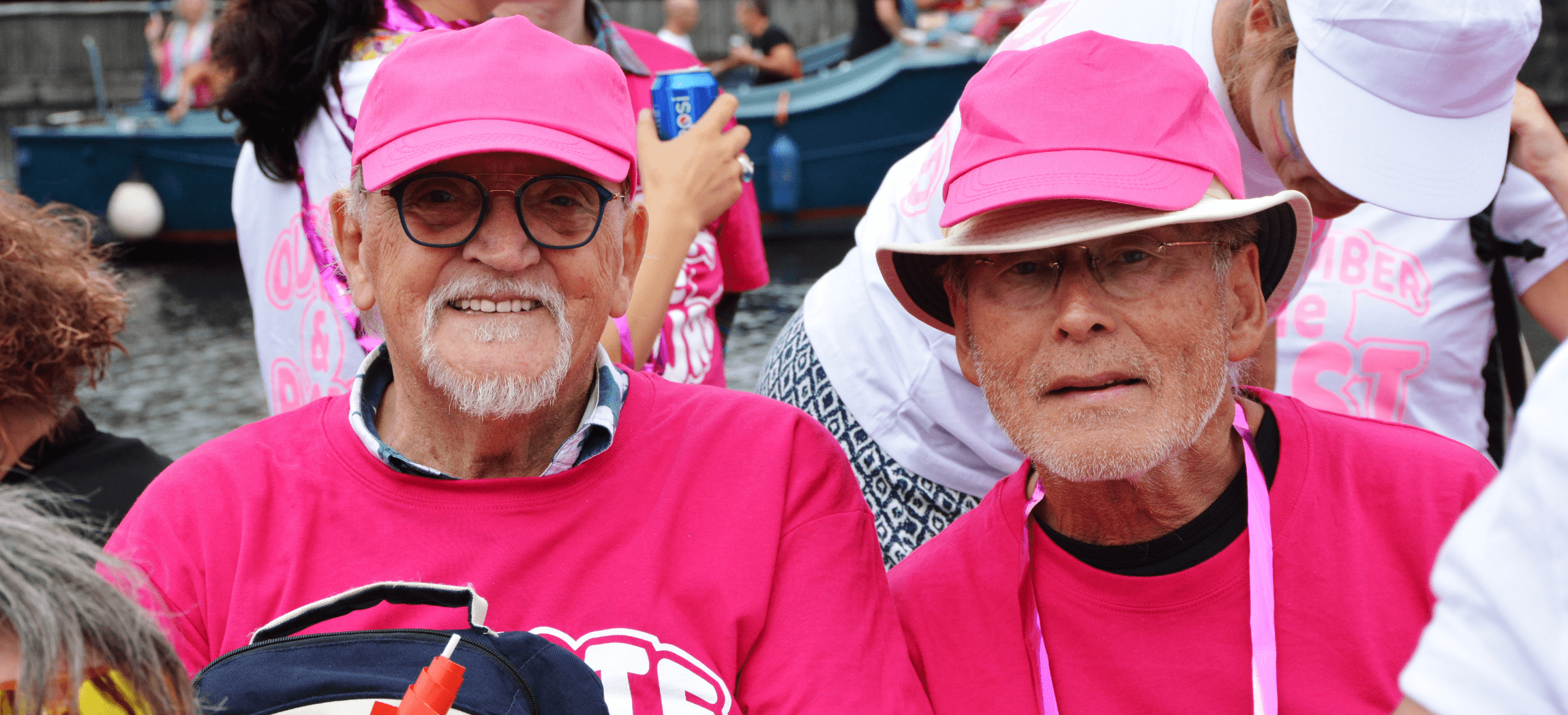 'Roze boot' van Amsterdamse ouderenzorg organisaties tijdens de Canal Pride 2019